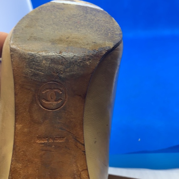 Chanel Vintage iconic signature bi color leather CC heels - Picture 10 of 10